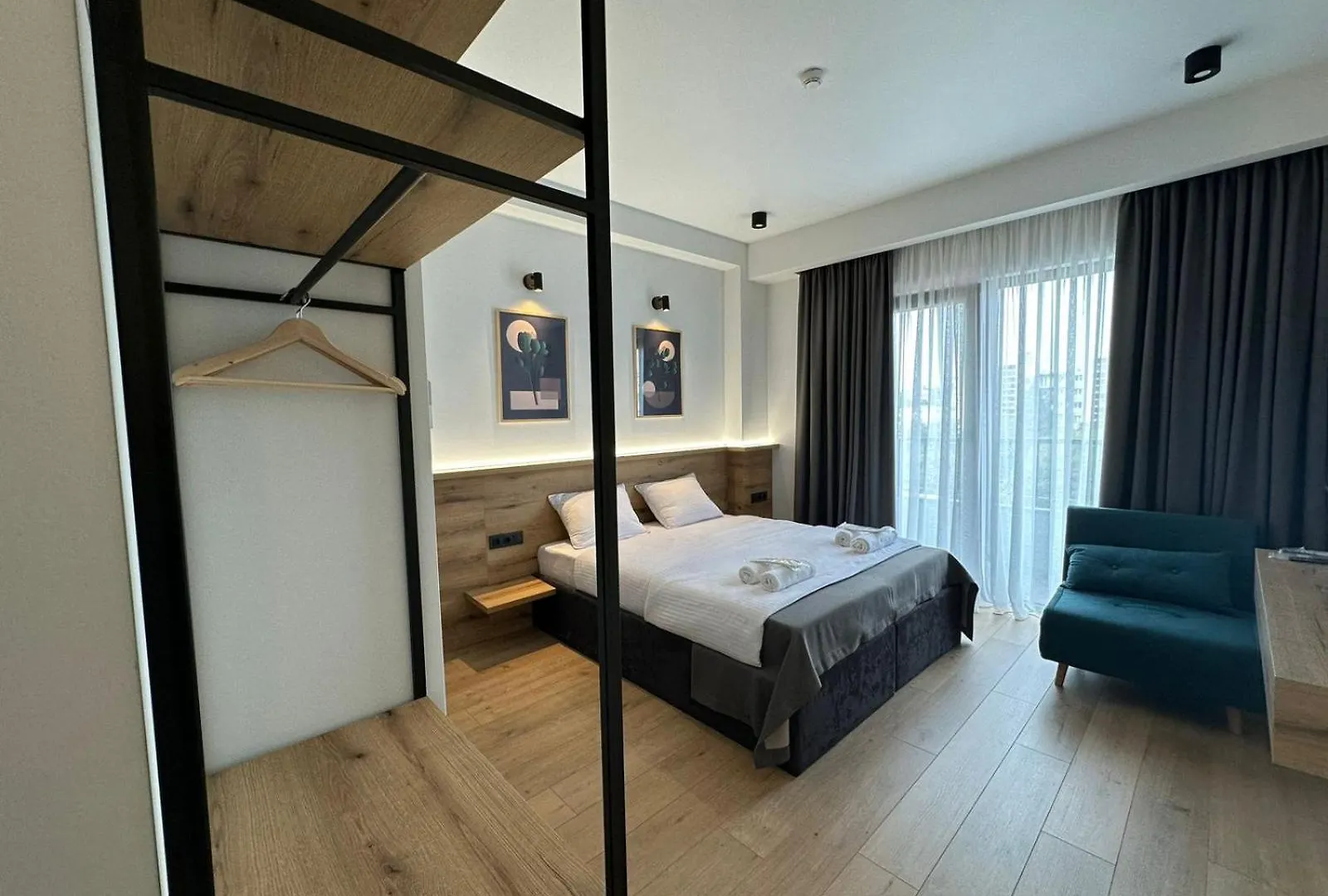The Moon Hotel ティビリシ