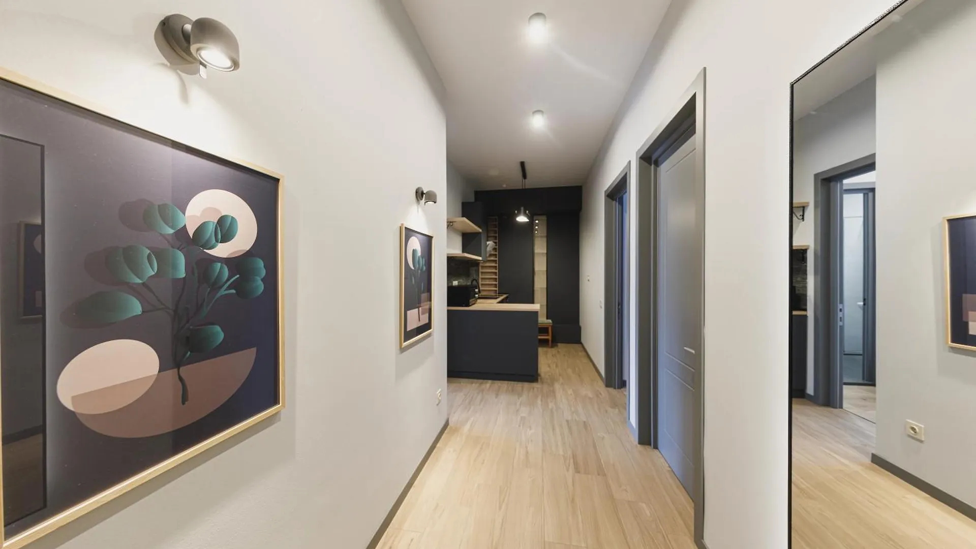 The Moon Hotel ティビリシ